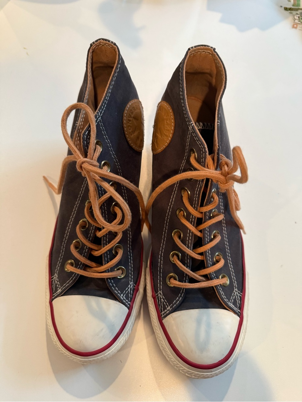 Converse Chuck Taylor All Star Hidden Wedge Heel Shoes size 8.5 Like New